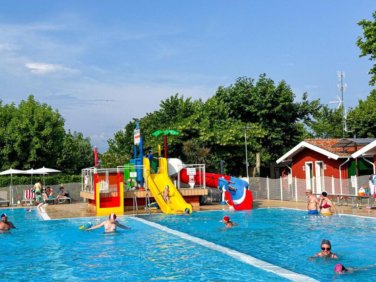 Sereno Camping Holiday Moniga del Garda Exteriör bild