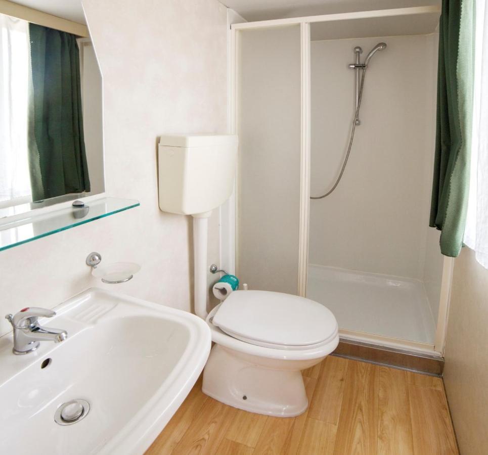 Sereno Camping Holiday Moniga del Garda Exteriör bild